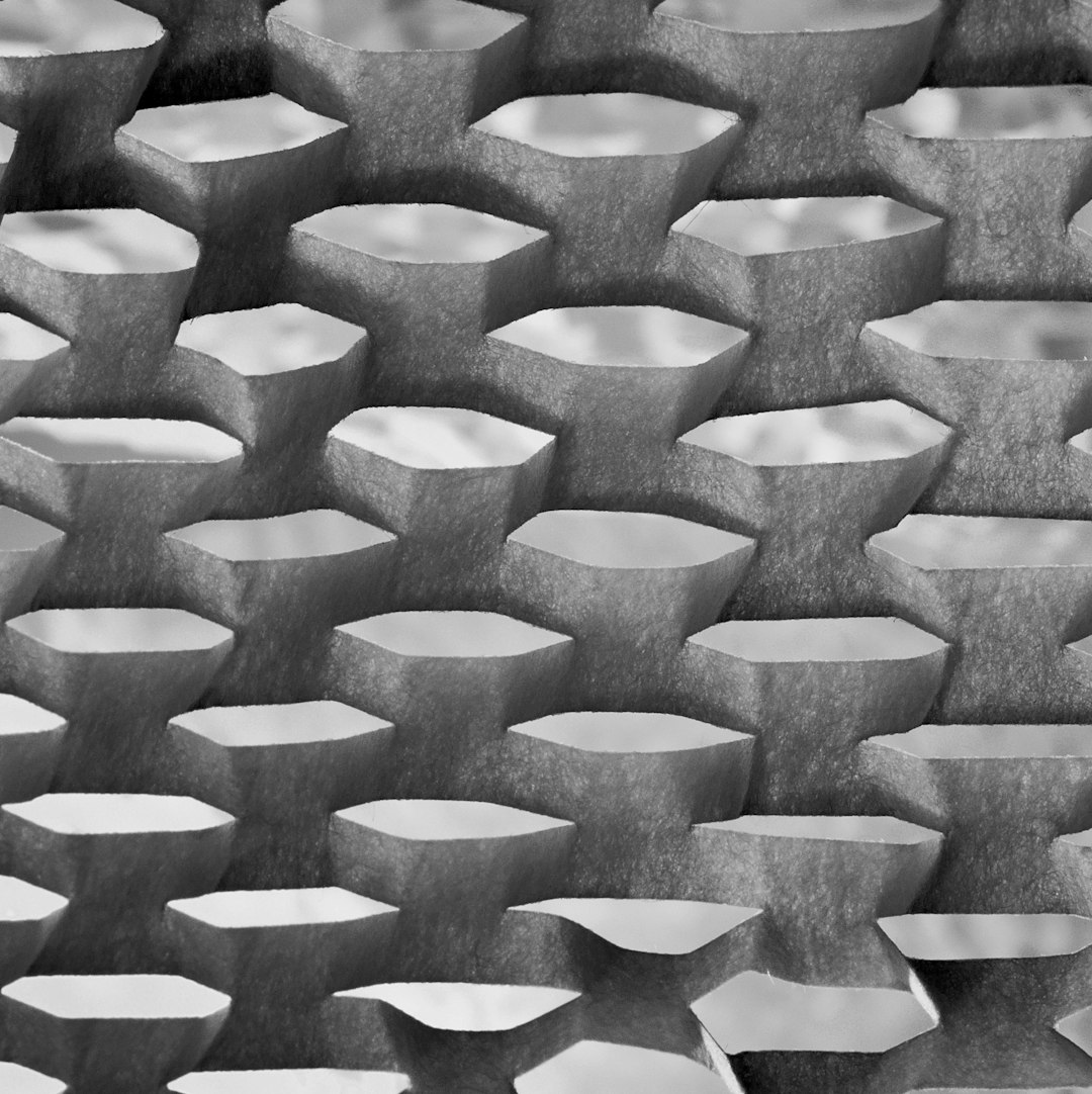 Honeycomb Paper vs Bubble Wrap