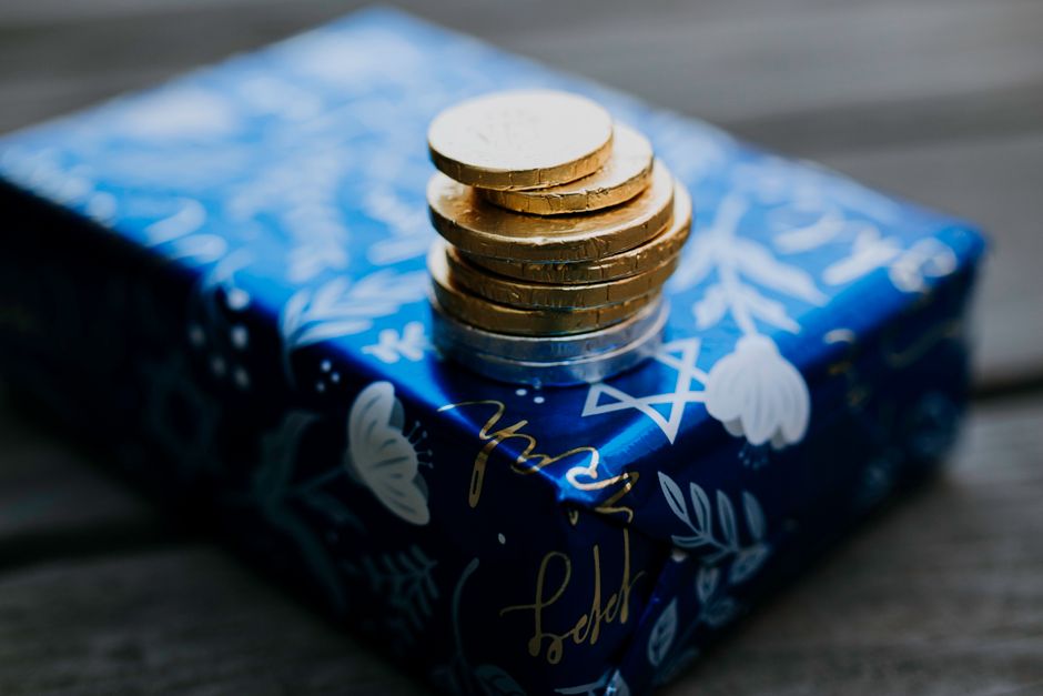 Foil stamping on packaging