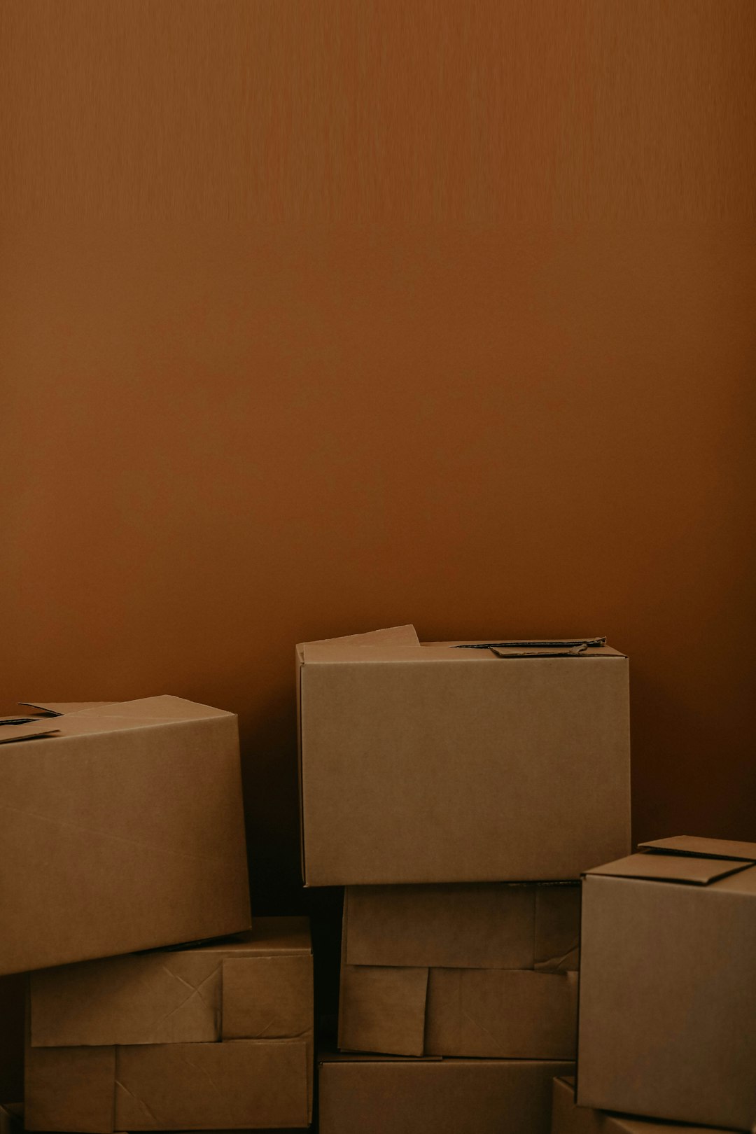Poly Mailers vs Padded Mailers vs Corrugated Boxes